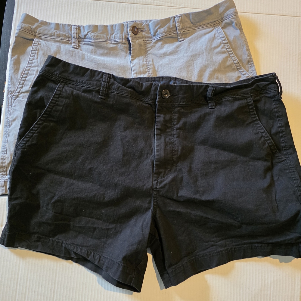 Aeropostale Men's Shorts - Sz 40 - Two Pair - Black And Grey